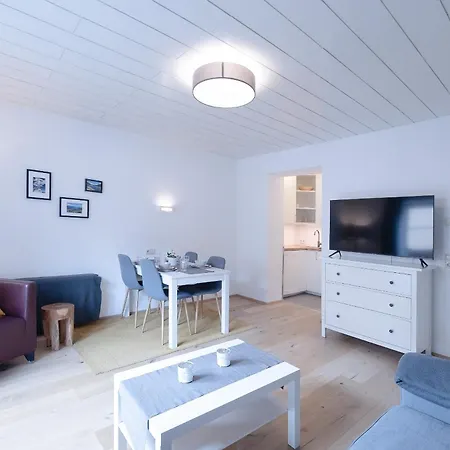 Gregor's Sonnenapartment 公寓
